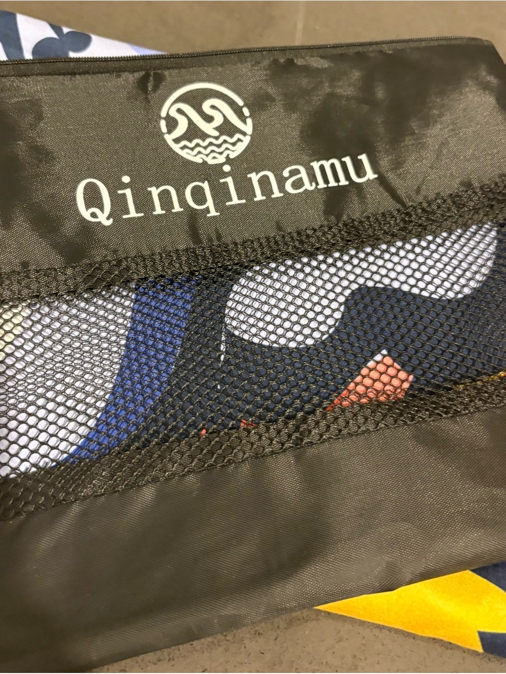 Qinqinamu beach mat/blanket - ultra thin!